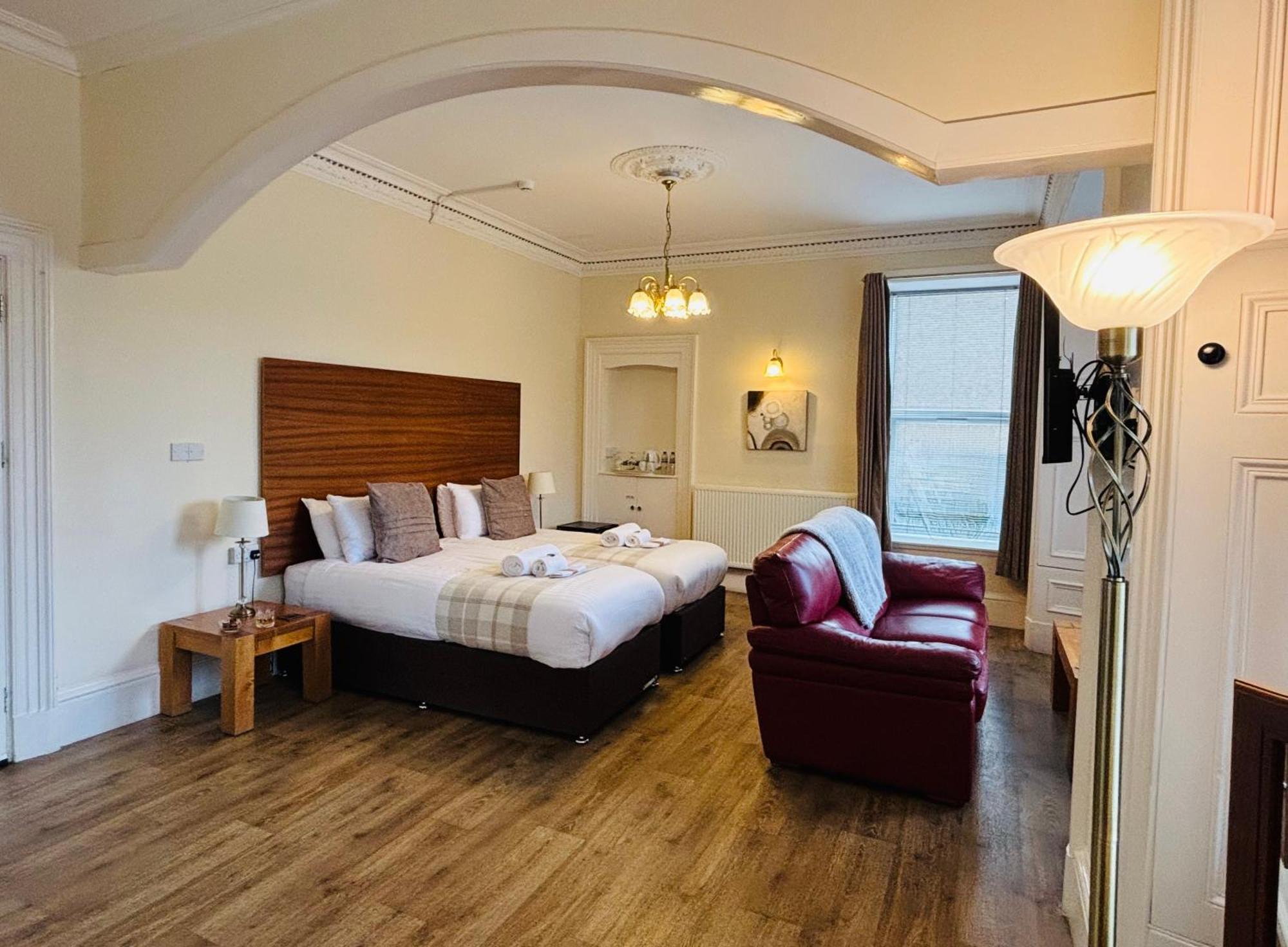 The Claymore Guest House Pitlochry Zewnętrze zdjęcie